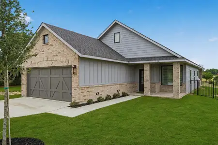 New construction Single-Family house 312 3Rd St, Hillsboro, TX 76645 - image
