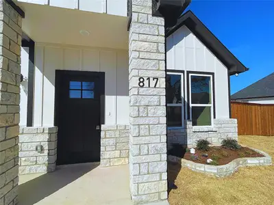 New construction Single-Family house 817 Johnson St, Weatherford, TX 76086 null- photo 4 4