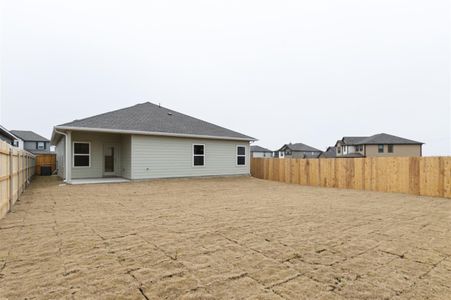 New construction Single-Family house 116 Outlaw Dr, Jarrell, TX 76537 The Kimble- photo 21 21