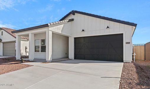 New construction Single-Family house 3889 S 233Rd Ln, Buckeye, AZ 85326 Finlay- photo 2 2