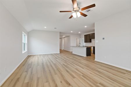 New construction Single-Family house 32022 Indigo Brush Ln, Waller, TX 77484 - image 19