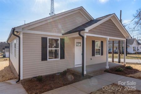 New construction Single-Family house 17 N Arlington St, Salisbury, NC 28144 null- photo 2 2