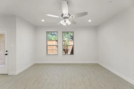 New construction Townhouse house 6945 Mustang Isle Dr, Dallas, TX 75228 plan Amber - image 8