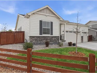 New construction Single-Family house 4551 Goldflower Dr, Johnstown, CO 80534 - image