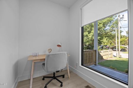 New construction Townhouse house 808 Culpepper Ln, Raleigh, NC 27610 - image 4