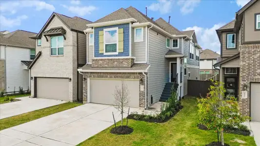 New construction Single-Family house 10050 Nectar Path, Iowa Colony, TX 77583 - image