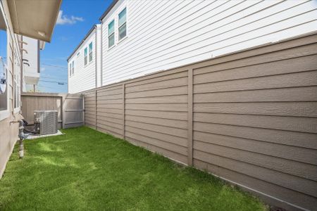 New construction Single-Family house 734 Curtin St, Houston, TX 77018 - image 4