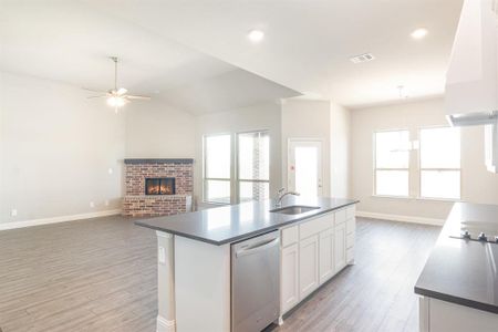 New construction Single-Family house 630 Crystal Lake Ln, Red Oak, TX 75154 CL-2665- photo 14 14