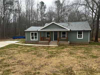 New construction Single-Family house 10033 Florence Cir, Villa Rica, GA 30180 - photo 0