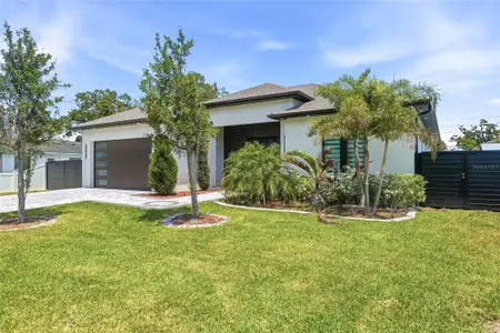 New construction Single-Family house 7013 N Clearview Ave, Tampa, FL 33614 - image