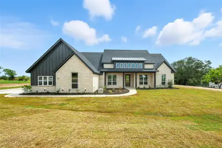 New construction Single-Family house 1012 Freedom Ct, Weatherford, TX 76088 - image 2