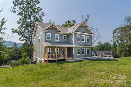 New construction Single-Family house 17 Baxter Woods Ln, Candler, NC 28715 - image