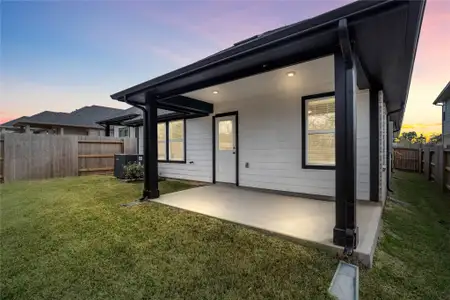 New construction Single-Family house 19572 Stripe Hill Bnd, Montgomery, TX 77316 plan Austin - image 4