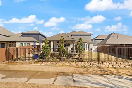 New construction Single-Family house 313 Autry Dr, Burleson, TX 76028 Brentwood II F (w/Media)- photo 37 37