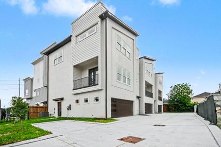 New construction Single-Family house 119 Milby St, Houston, TX 77003 - image