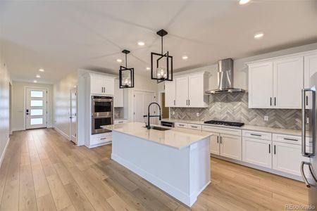 New construction Single-Family house 42974 Colonial Trl, Elizabeth, CO 80107 plan Breckenridge - image 10