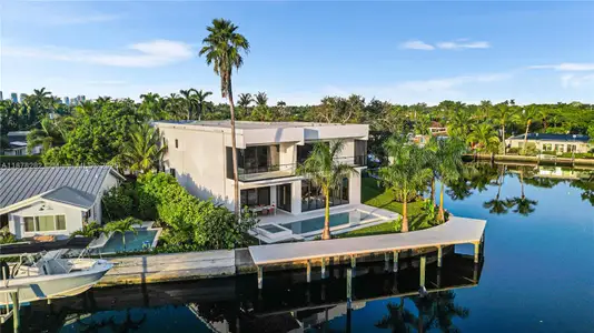 New construction Single-Family house 2033 Ne 22Nd St, Wilton Manors, FL 33305 - image