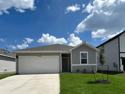 New construction Single-Family house 13409 Final Turn Dr, Buda, TX 78610 plan Dartford - image