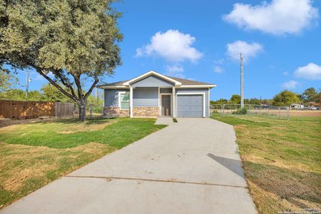 New construction Single-Family house 519 Precious Dr, San Antonio, TX 78237 - photo 0