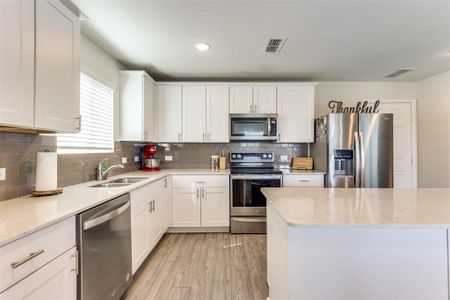 New construction Single-Family house 4625 Greyberry Dr, Fort Worth, TX 76036 Sandalwood- photo 7 7