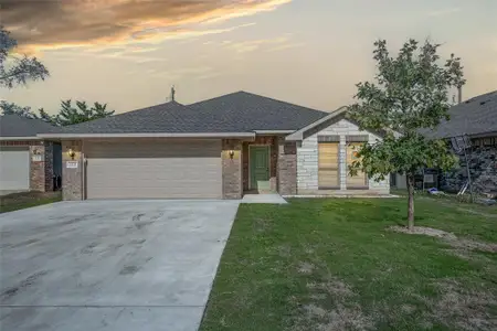 New construction Single-Family house 112 Westview Dr, Gun Barrel City, TX 75156 - image