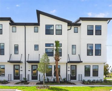 New construction Townhouse house 15213 Hamlin Park Dr, Winter Garden, FL 34787 - image