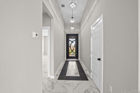 New construction Single-Family house 165 Flor Del Sol, San Antonio, TX 78264 null- photo 22 22