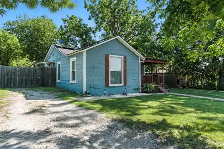 New construction Single-Family house 116 W 7Th St, Weatherford, TX 76086 - image