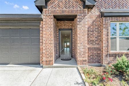 New construction Single-Family house 3264 Apple Creek Ave, Heartland, TX 75114 Redbud II - photo 4 4