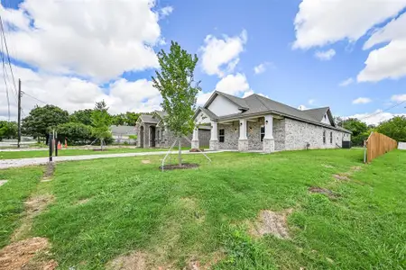 New construction Single-Family house 1102 Fort Worth St St, Grand Prairie, TX 75050 - image