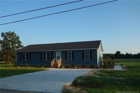 New construction Single-Family house 273 E Poplar St, Bladenboro, NC 28320 - image