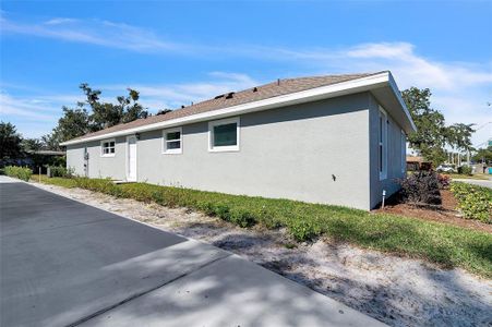 New construction Single-Family house 1802 Dixie Belle Dr, Orlando, FL 32812 null- photo 2 2