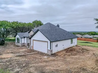 New construction Single-Family house 4019 Seminole Trl, Granbury, TX 76048 - image