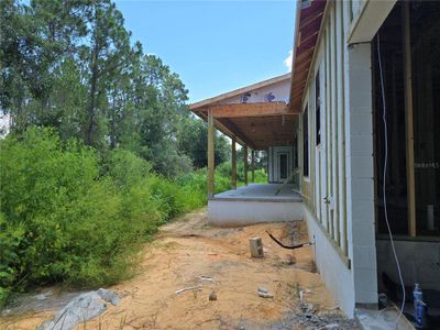 New construction Single-Family house 405 Long And Winding Rd, Howey-in-the-Hills, FL 34737 null- photo 7 7