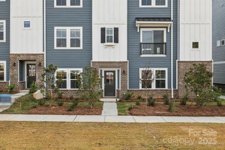 New construction Townhouse house 309 Golden Maple Ct, Fort Mill, SC 29708 - image