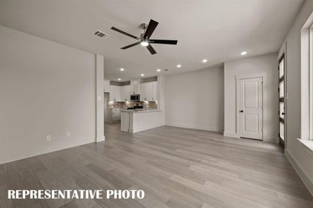 New construction Townhouse house 1841 Summer Aura, Mesquite, TX 75181 plan Julia - Modern - image 13