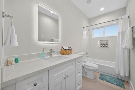 New construction Single-Family house 833 Dorchester St St, Unit E, Houston, TX 77022 - image 17