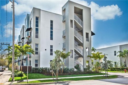 New construction Condo/Apt house 3565 Ne 5Th Ave, Unit 2, Oakland Park, FL 33334 - photo 0