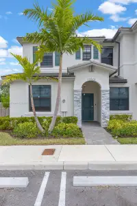 New construction Townhouse house 13315 Sw 285Th St, Homestead, FL 33033 - image
