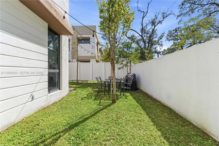 New construction Townhouse house 4150 N Oak Pl, Dania Beach, FL 33314 - image