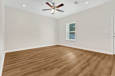New construction Single-Family house 591 Brock Ave, Crestview, FL 32539 - image 19