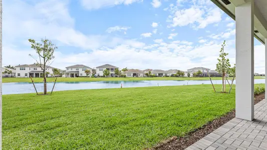 New construction Single-Family house 5474 Hutchinson Wy, The Acreage, FL 33470 plan Sydney - image 3