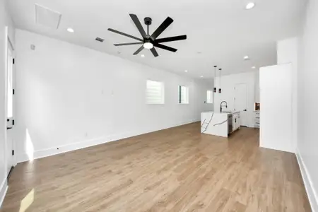 New construction Single-Family house 5029 Broom St, Unit B, Houston, TX 77091 - image