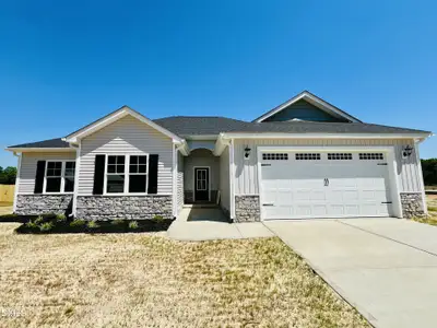 New construction Single-Family house 313 Creeks Edge Dr, Pikeville, NC 27863 - image