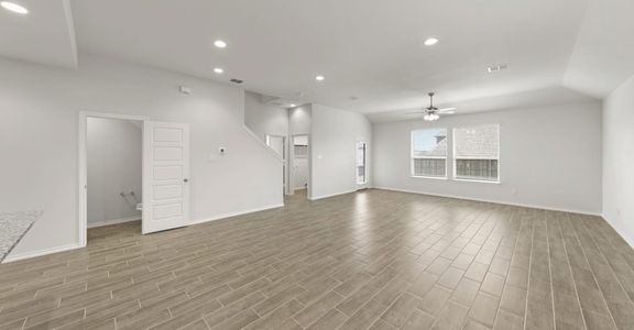 New construction Single-Family house 1806 Apache Cir, Cleburne, TX 76033 plan Raleigh - image 8