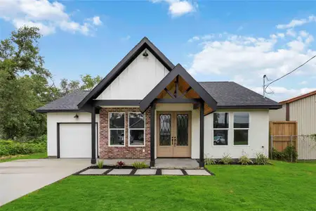New construction Single-Family house 16739 Water Oak Dr, Channelview, TX 77530 null- photo 0