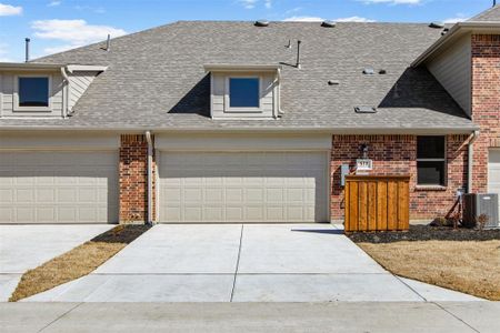 New construction Townhouse house 614 Tall Grass Trl, Wylie, TX 75098 Dublin- photo 28 28