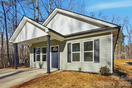 New construction Single-Family house 01 Bennett St, Wadesboro, NC 28170 - image