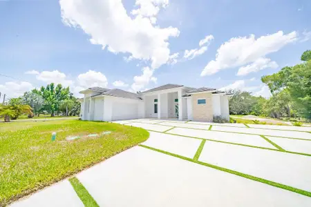 New construction Single-Family house 192 Herron Rd, North Fort Myers, FL 33903 - image