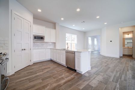 New construction Single-Family house 1531 N Red Bud Ln, Round Rock, TX 78665 plan Crowley II - image 9